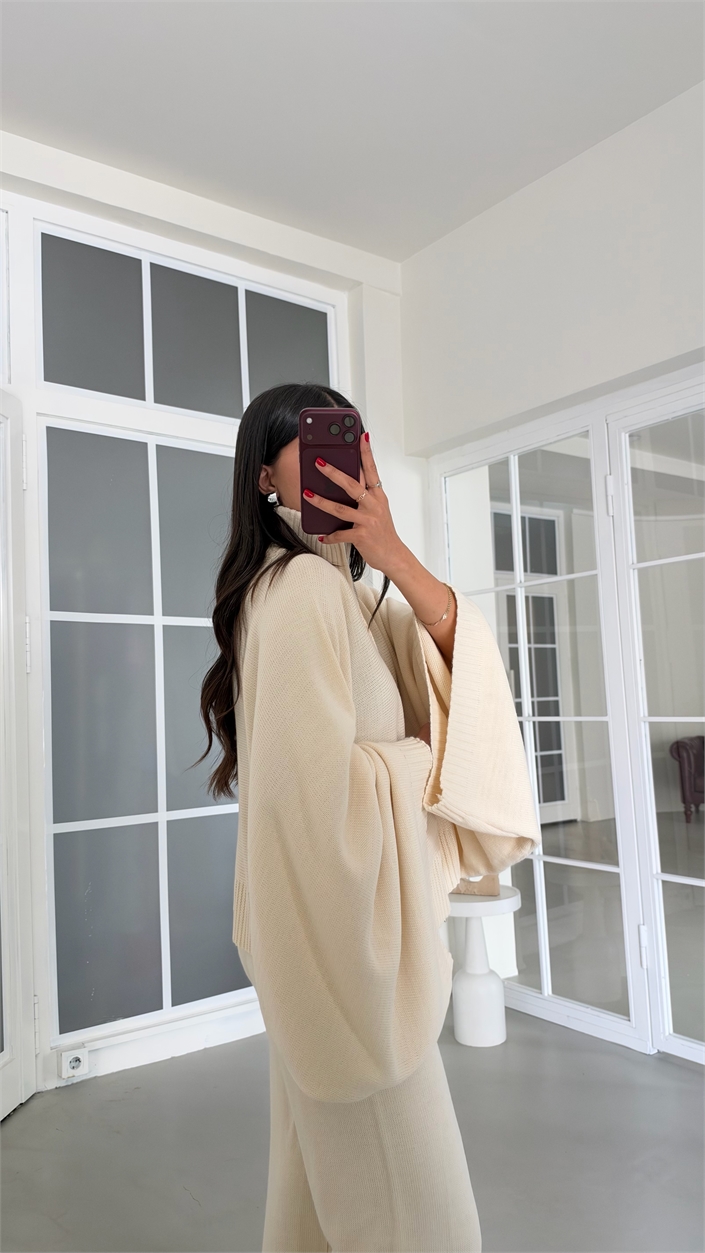 Krem Yarasa Kol Hırka Beli Lastikli Pantolon İkili Triko Takım GAUS-02238