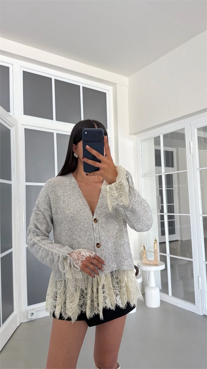 Gri Dantel Detaylı Triko Hırka GAUS-01944