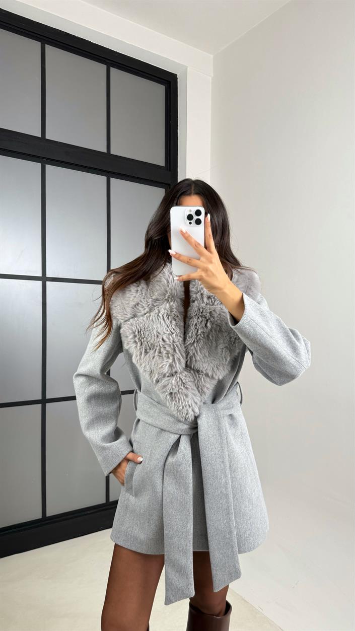 Gri Yaka Kürk Detaylı Kuşaklı Kaban GAUS-00600