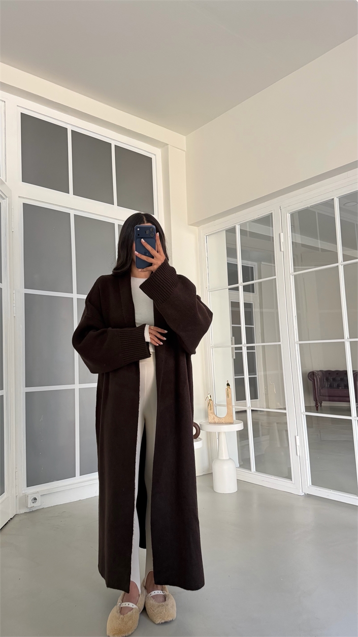 Acı Kahve Uzun Triko Hırka GAUS-02138