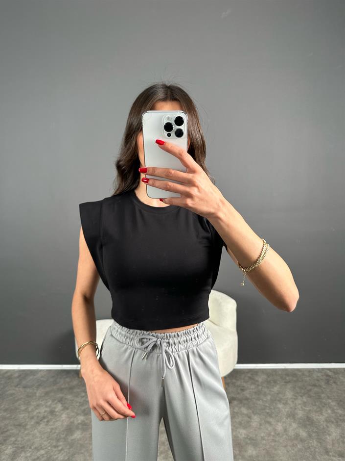 Siyah Kol Detaylı Crop Tshirt