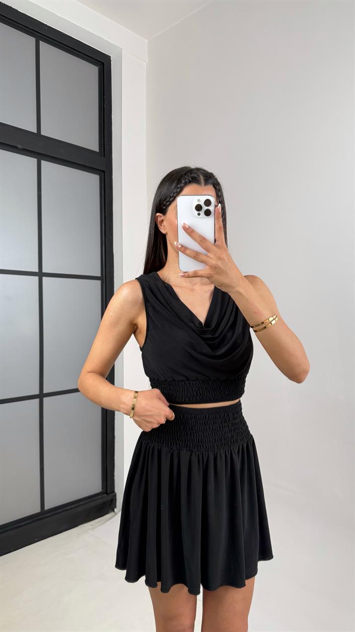 Siyah Degaje Yaka Beli Lastikli Crop Etek İthal Kumaş Takım Gaus00555