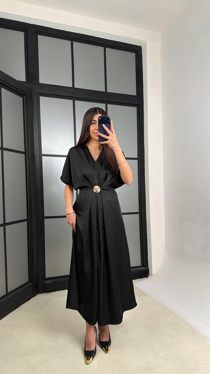 Siyah Gold Toka Detaylı Kuşaklı Saten Elbise GAUS-01281