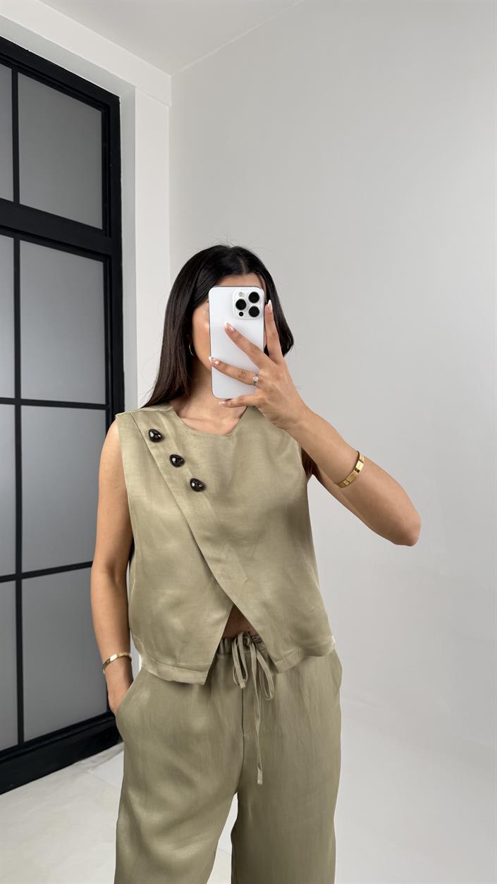 Yeşil Parlak Çapraz Düğme Detaylı Asimetrik Bluz Beli Lastikli Pantolon İkili Takım Gaus00569