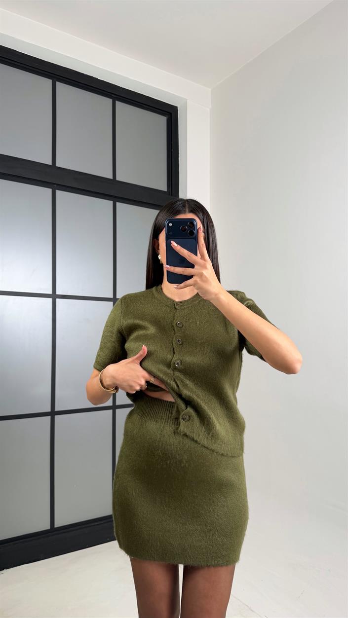Yeşil Kısa Kol Düğmeli Bluz Beli Lastikli Etek İkili Triko Takım GAUS-00822