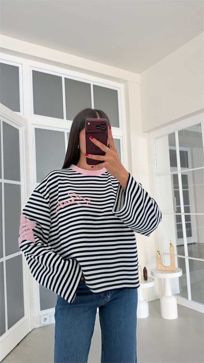 Pembe Şeritli Modal Kumaş Kol Yıldız Baskılı Sweatshirt GAUS-02287 GAUS-02121