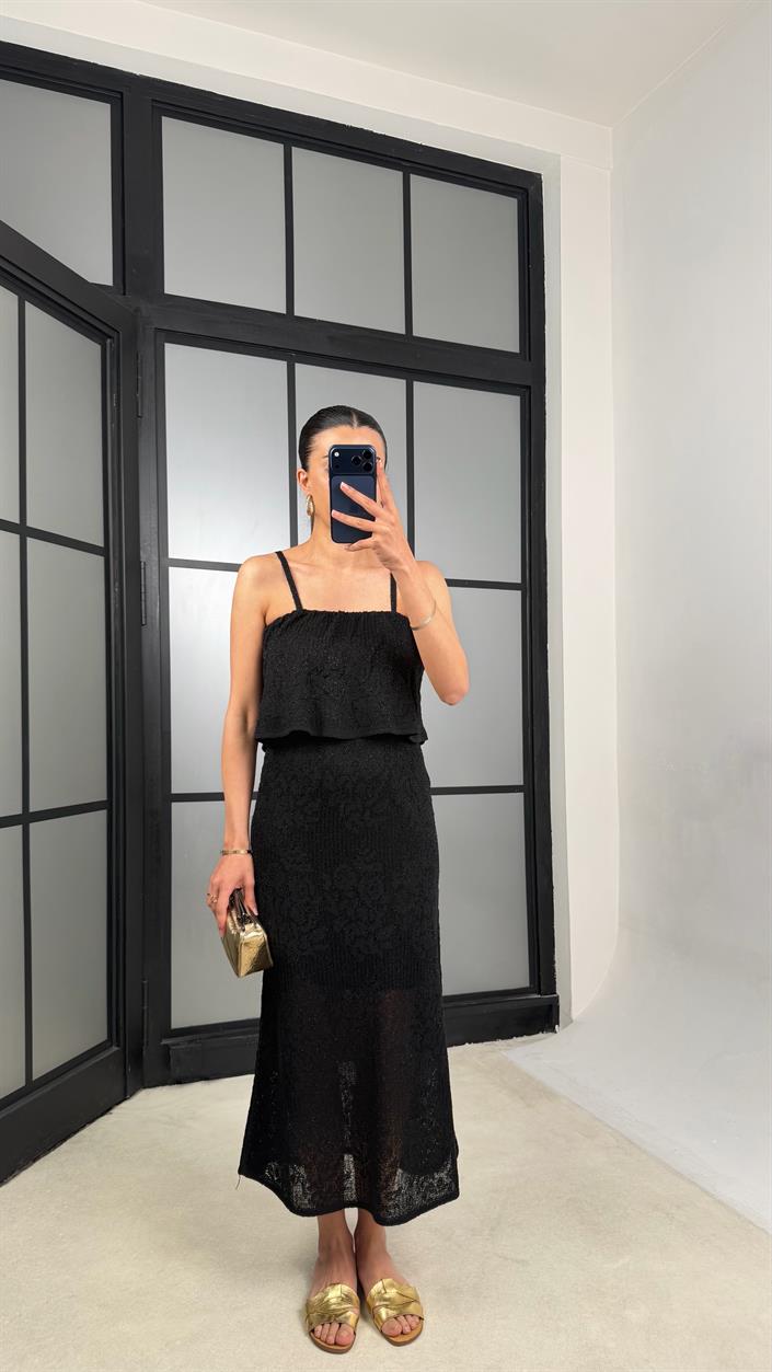 Siyah Askılı Nakışlı Beli Lastikli Triko Elbise GAUS-01398