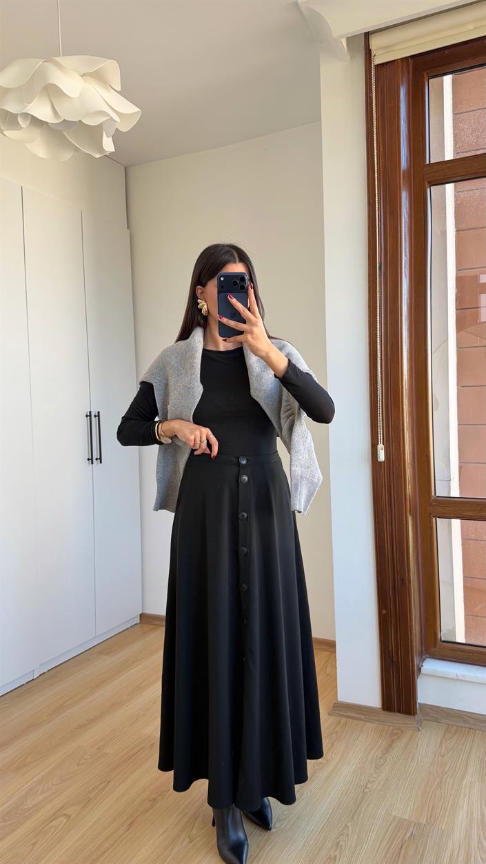 Siyah Düğmeli Kumaş Etek GAUS-00616