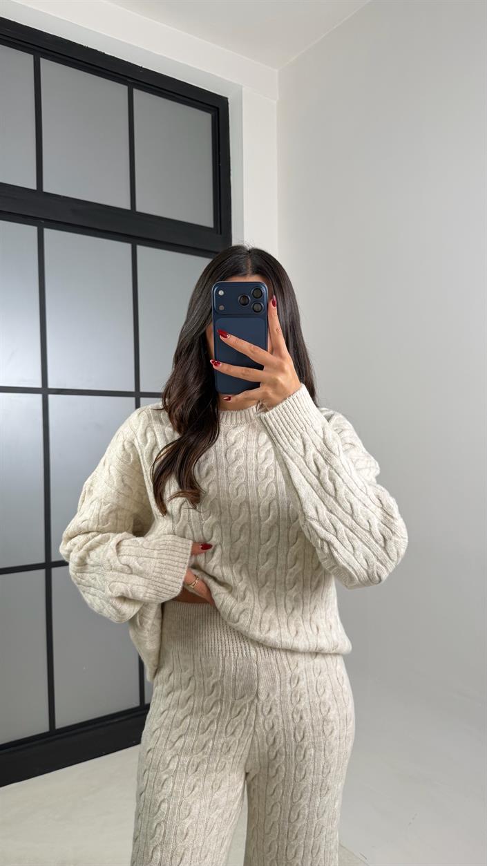 Taş Saç Örgülü Kazak Beli Lastikli Pantolon Triko Takım GAUS-00592