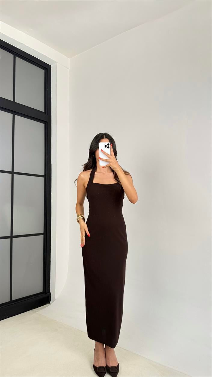 Acı Kahve Boyundan Bağlamalı Yırtmaç Detaylı Likralı Elbise GAUS-0054