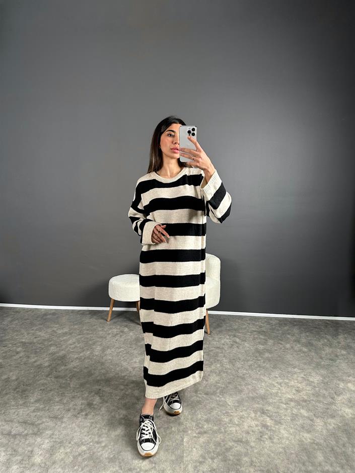 Hedy Siyah Çizgili Oversize Uzun Triko Elbise 