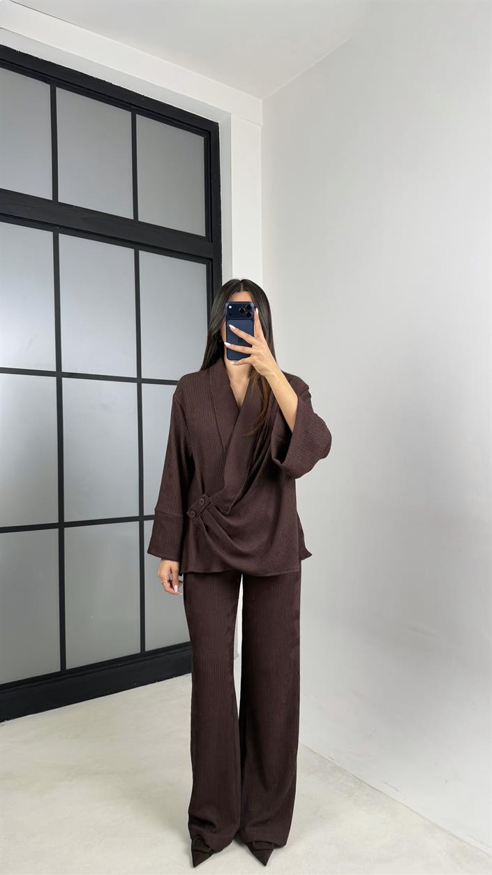 Kahve Yan Düğme Detaylı Kimono Beli Lastikli Pantolon Fitilli Kumaş Takım GAUS-00624