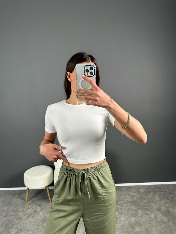 Beyaz Basic Crop Tshirt 
