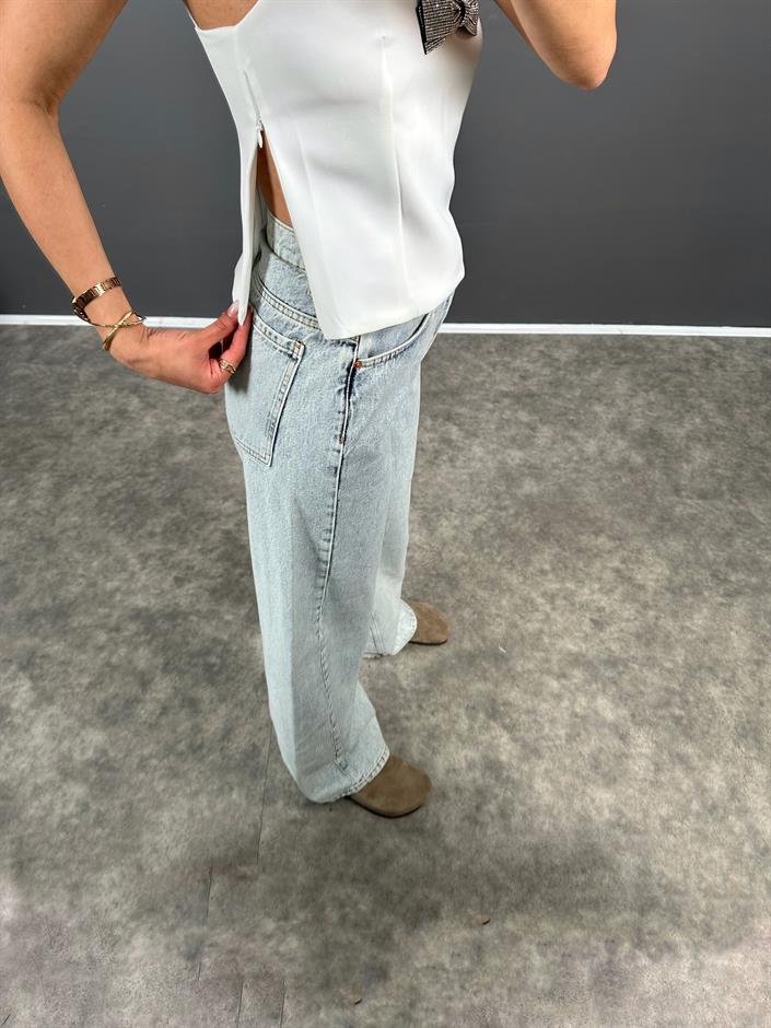 Beyaz Zr Model Fiyonklu Bluz