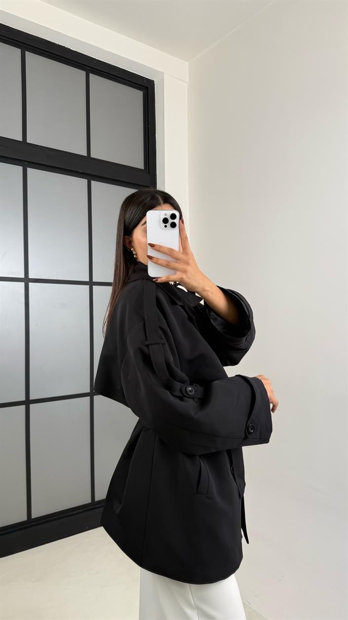 Siyah Astarlı Cep Detaylı Kuşaklı Kısa Trençkot GAUS-00192