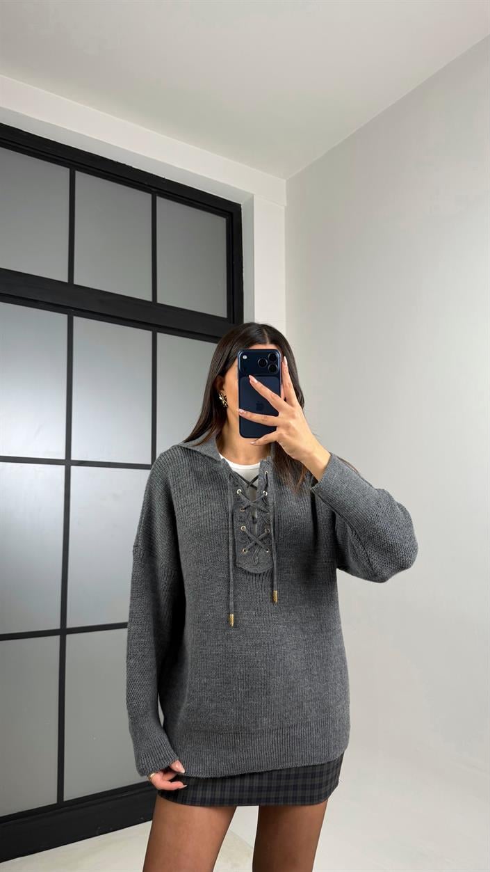 Antrasit Bağcık Detaylı Triko Kazak GAUS-00857