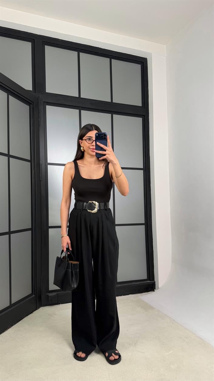 Siyah Kemerli Geniş Paça Pantolon GAUS-01339