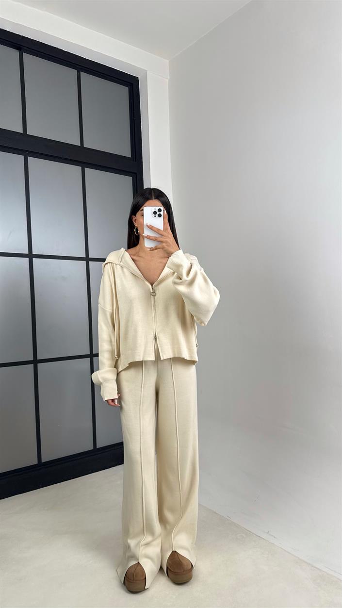 Ekru Kapüşonlu Hırka Beli Lastikli Pantolon İkili Triko Takım GAUS-00564