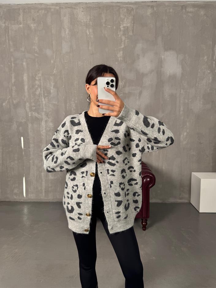 Sance Gri Leopar Desenli Hırka