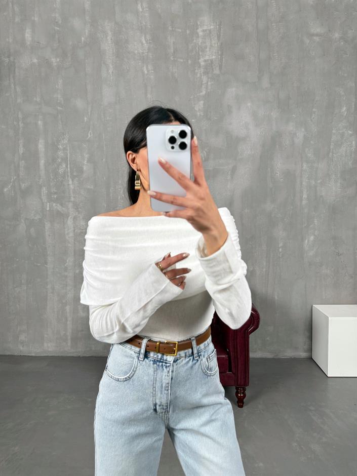 Ekru Kayık Yaka Transparan Triko