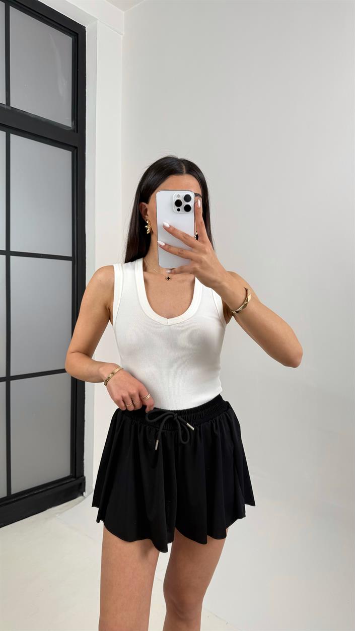 Siyah Yan Yırtmaçlı Beli Lastikli Basic Şort Gaus00371