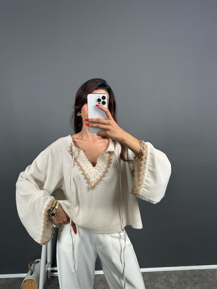 Taş Nakışlı V Yaka Önden Bağlamalı Keten Bluz