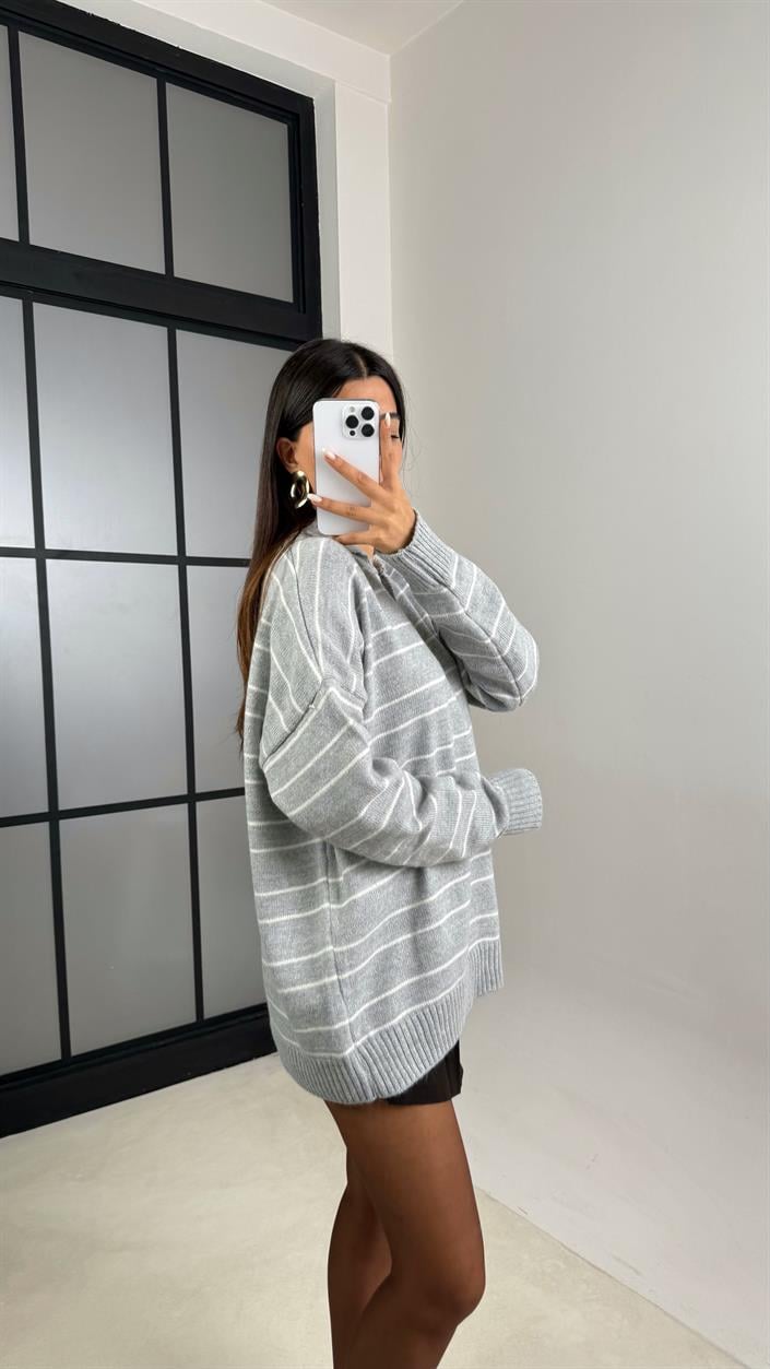 Gri Polo Yaka Çizgili Triko Kazak GAUS-00601