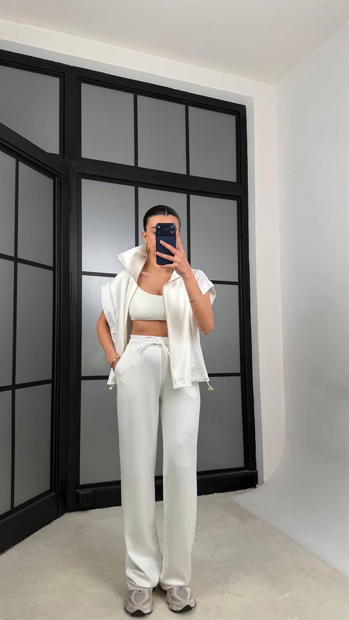 Beyaz Paraşüt Kumaş Detaylı Yelek Pantolon İkili Modal Kumaş Takım GAUS-01369