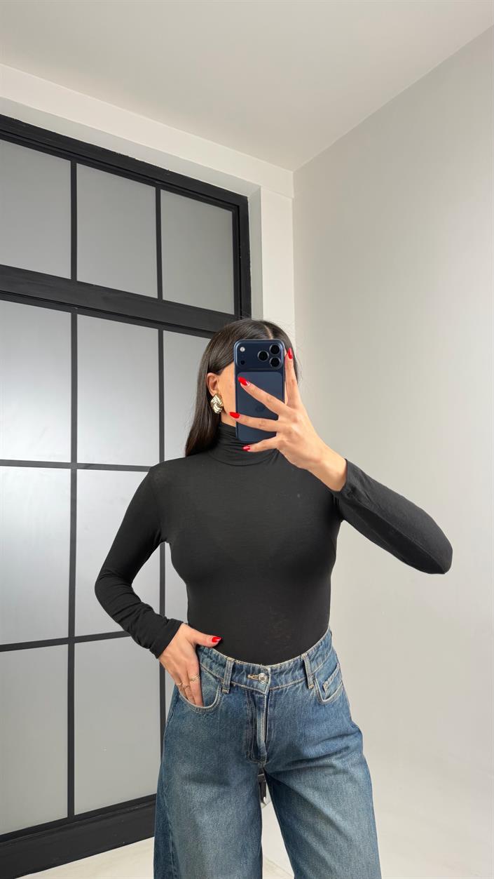 Siyah Transparan Boğazlı Bluz GAUS-01061