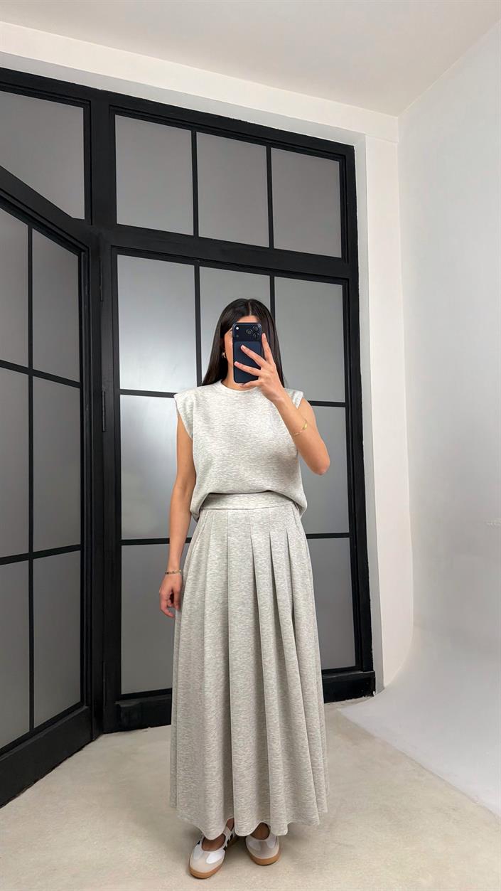 Gri Vatkalı Bluz Cepli Etek İkili Modal Takım GAUS-01311