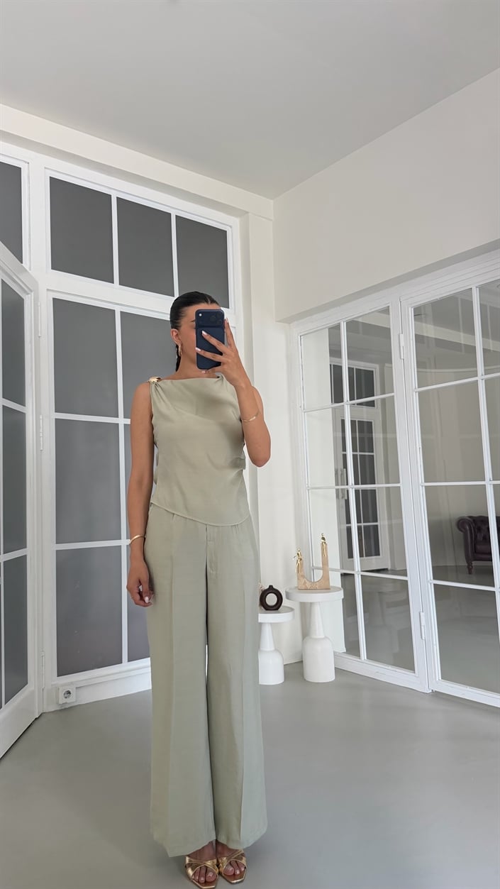 Açık Yeşil Gold Toka Detaylı Bluz Pantolon İkili Tencel Takım GAUS-01825