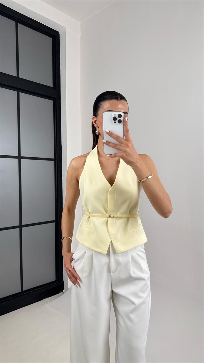 Sarı Önü Düğmeli Kemerli Tasarım Yelek Gaus00420