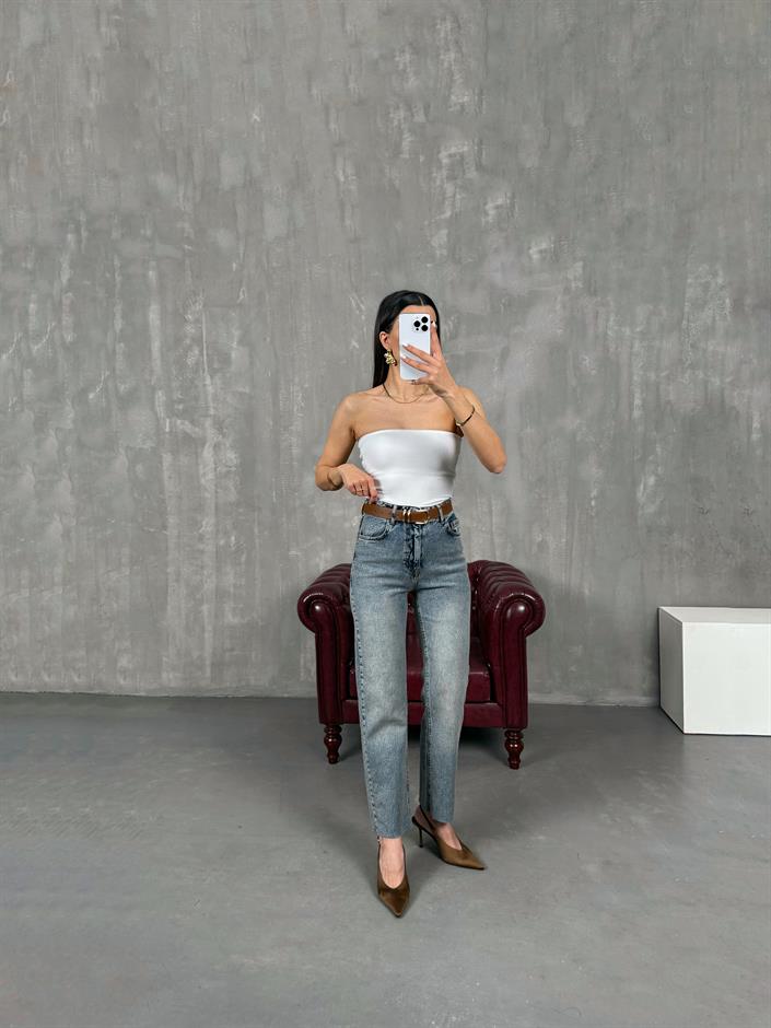 Eris Koyu Mavi Kemerli Kesik Paça Jean