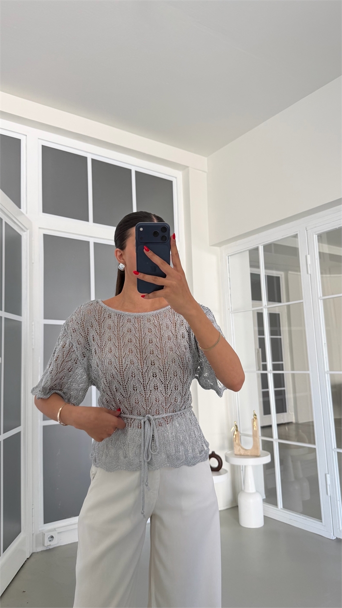 Gümüş Simli Kuşaklı Triko Bluz GAUS-01873