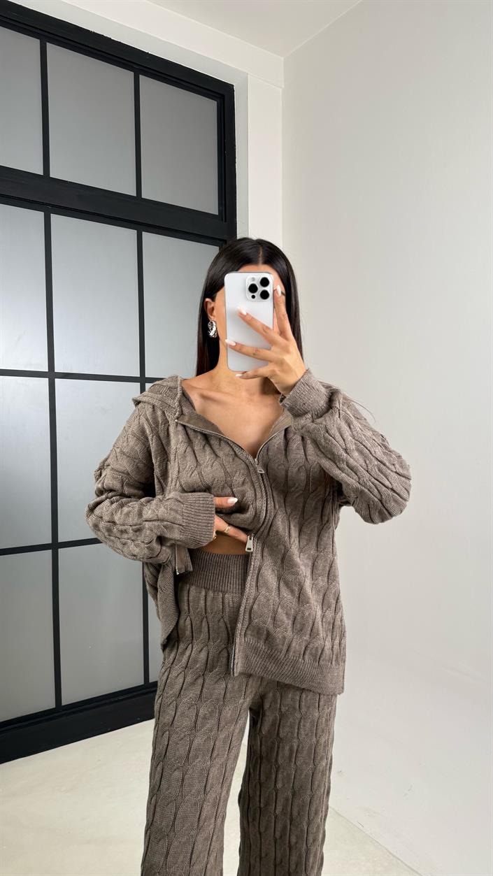 Kahve Saç Örgülü Kapüşonlu Hırka Pantolon Triko Takım GAUS-00514