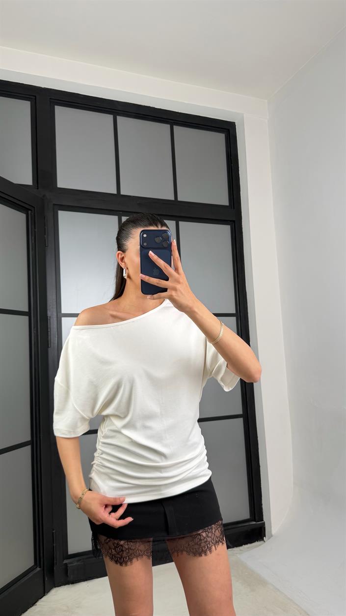 Ekru Yan Drape Detaylı Basic Bluz GAUS-01317