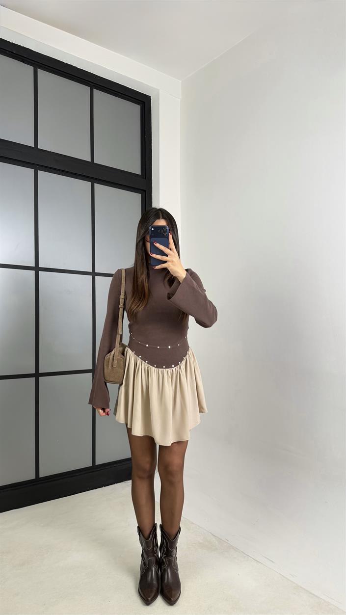 Kahve Zımba Detaylı Pileli Elbise GAUS-00734