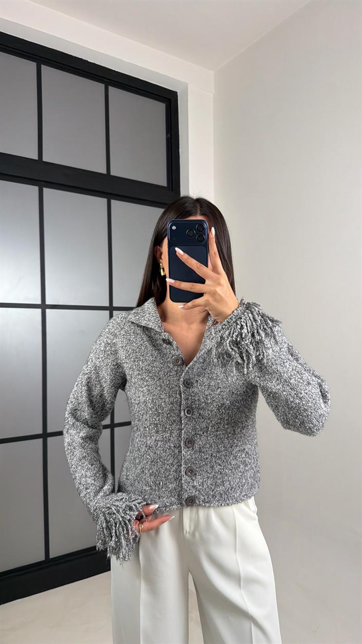 Gri Kolu Püskül Detaylı Triko Hırka GAUS-00498