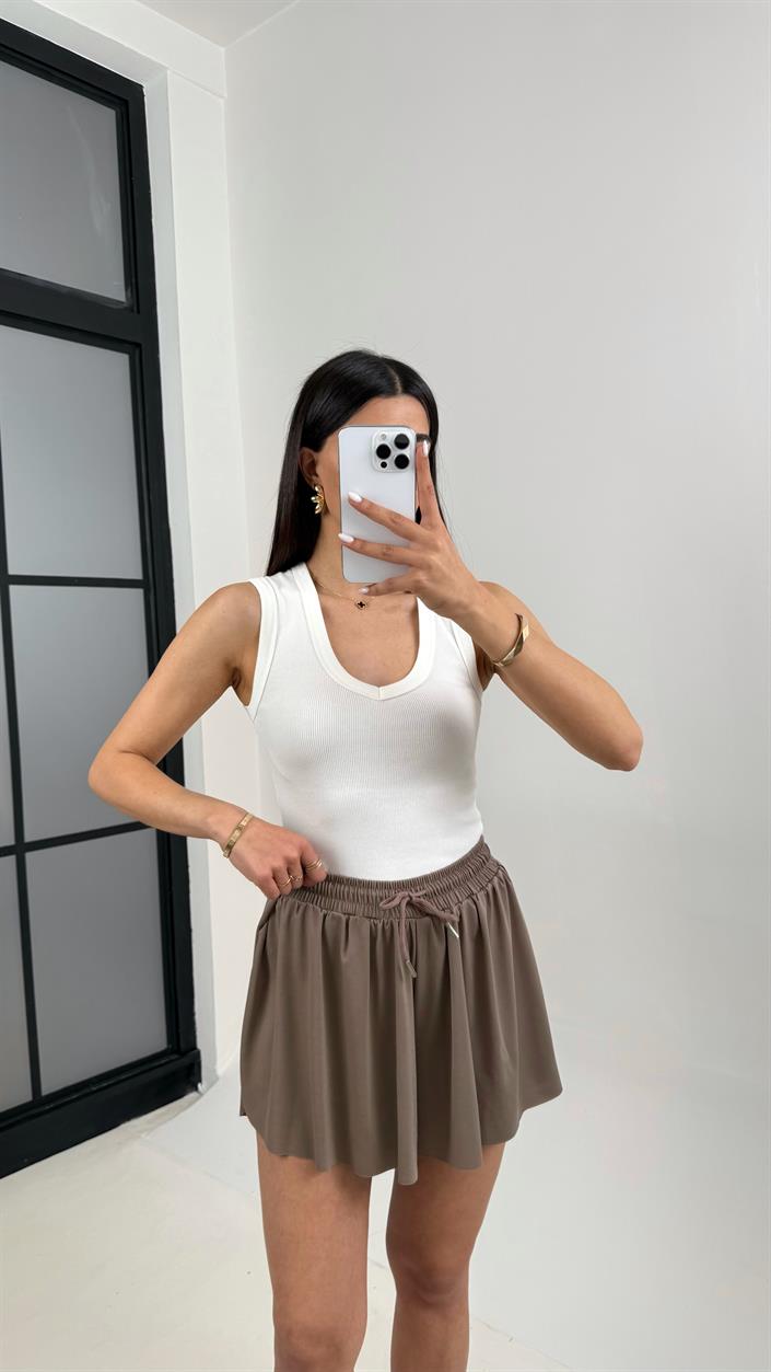 Vizon  Yan Yırtmaçlı Beli Lastikli Basic Şort Gaus00371