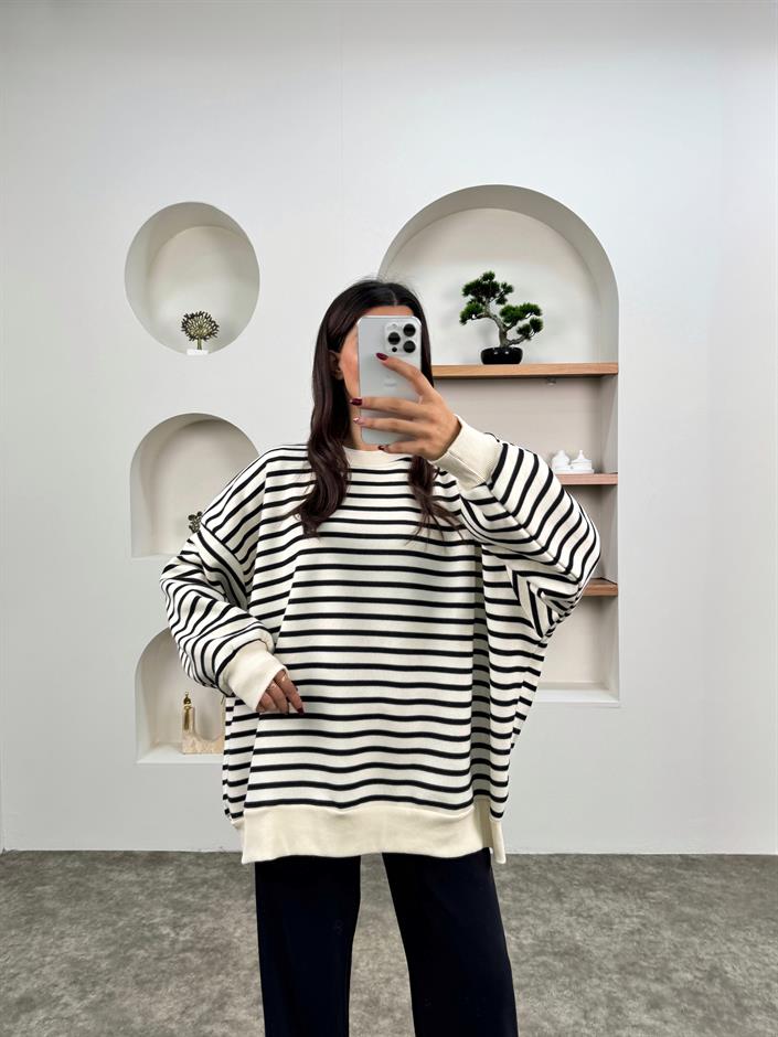 Biana Siyah Çizgili Üç İplik Şardonlu Ekru Oversize Sweatshirt