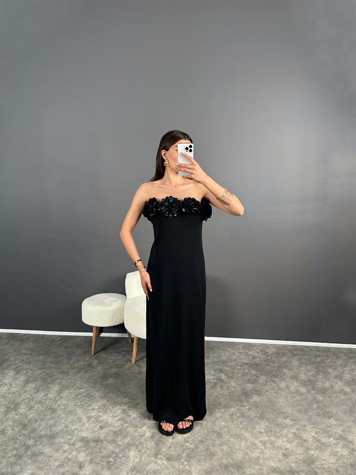 Look Siyah Gül Detaylı Straplez Astarlı Elbise