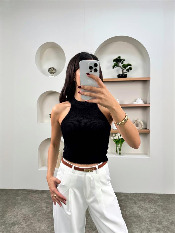 Miya Siyah Yumoş Triko Bluz