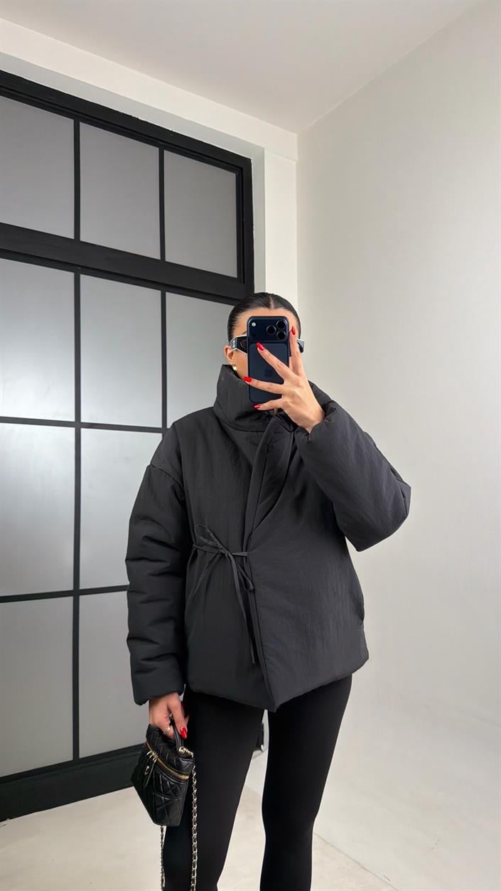 Siyah Astarlı Bağlama Detaylı Şişme Mont GAUS-01011