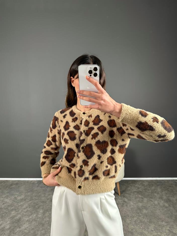 Leopar Yumuşak Dokulu Hırka 