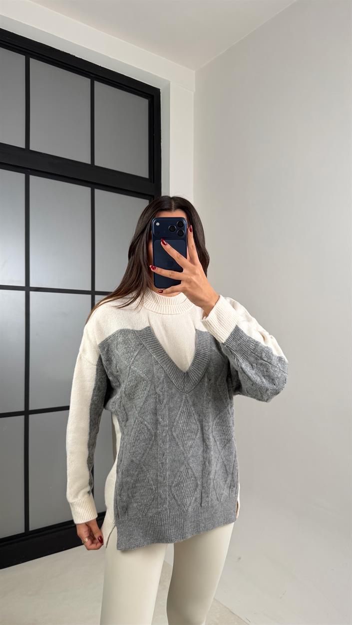 Gri İki Yakalı Tasarım Triko Kazak GAUS-00578