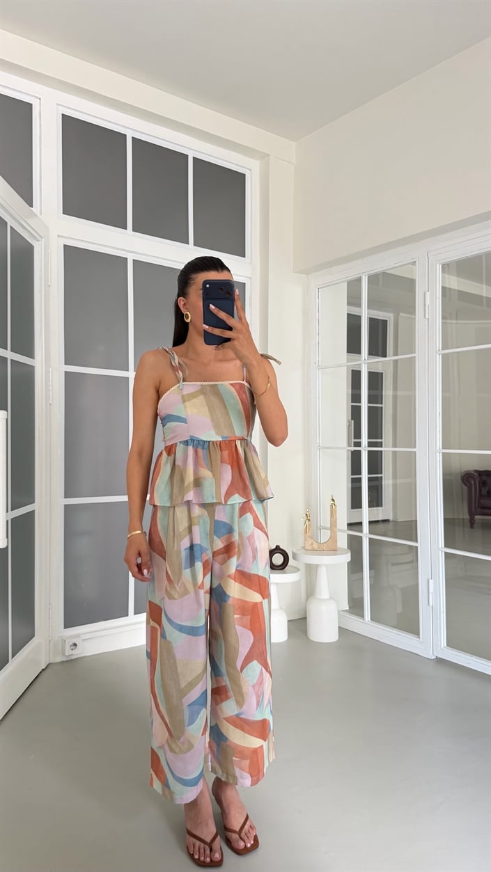 Çok Renkli Ayarlanabilir Askılı Beli Lastikli Crop Pantolon İkili Desenli Takım GAUS-01749