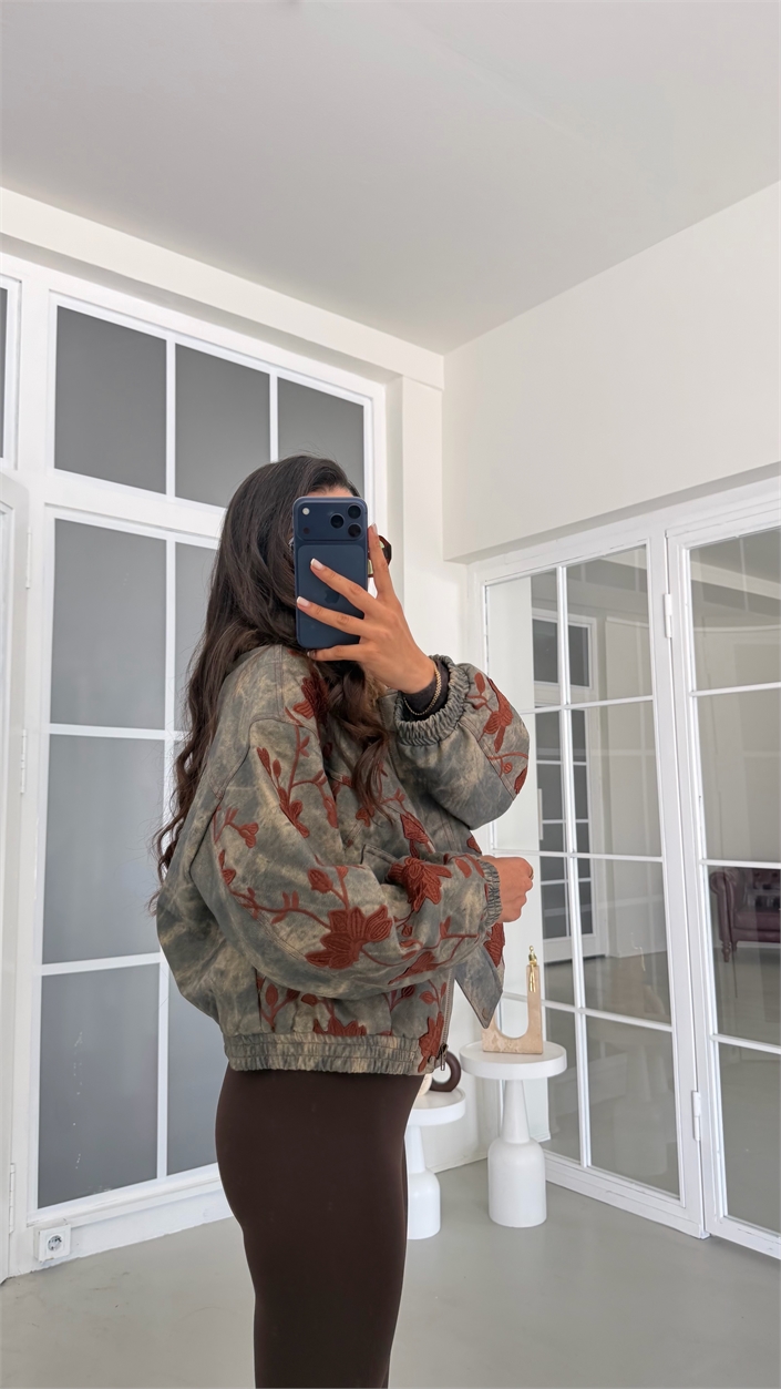 Gri Kürk Yakalı Nakışlı Astarlı Premium Ceket GAUS-02165