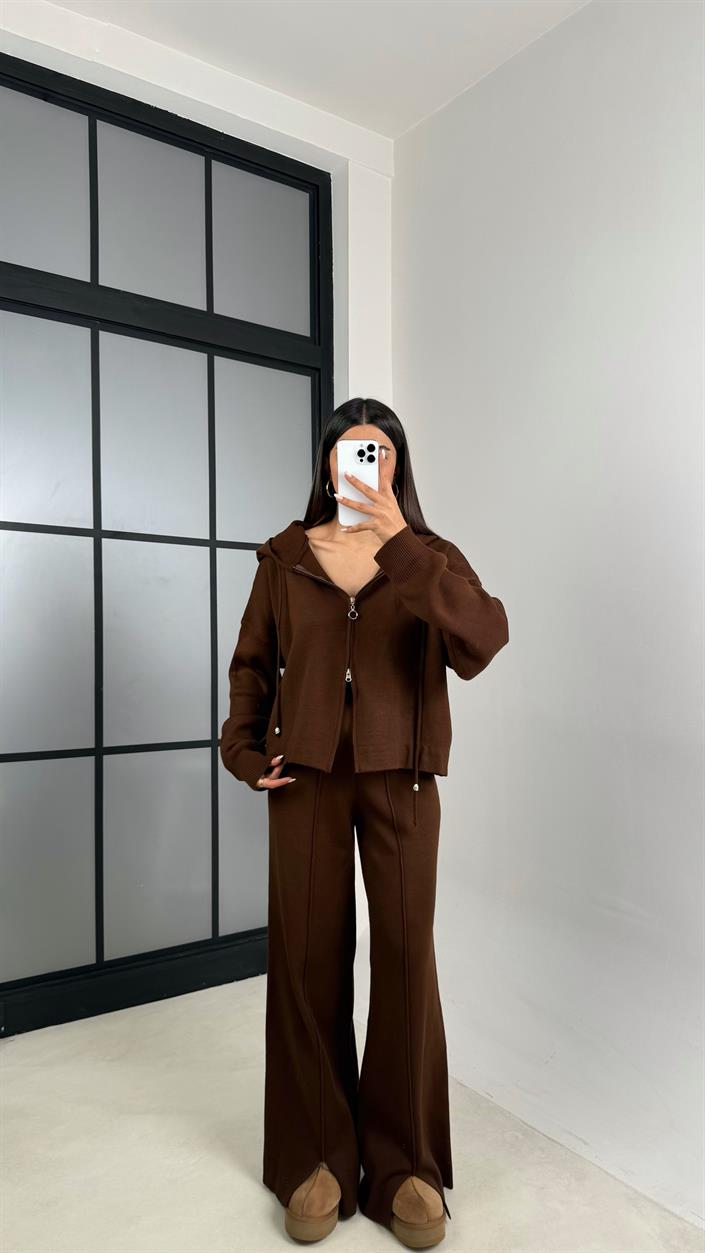 Kahve Kapüşonlu Hırka Beli Lastikli Pantolon İkili Triko Takım GAUS-00564