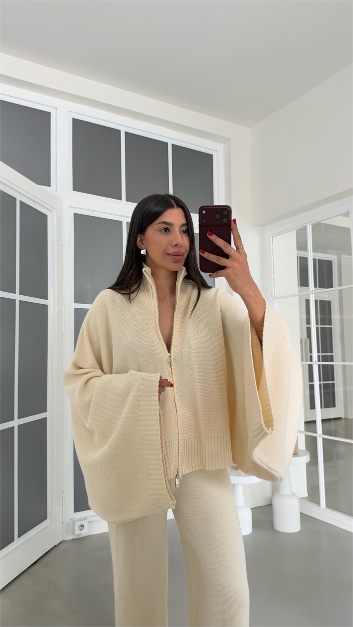 Krem Yarasa Kol Hırka Beli Lastikli Pantolon İkili Triko Takım GAUS-02238