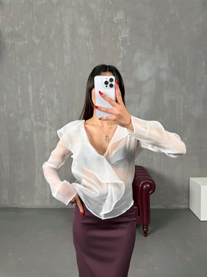 جافا بلوزة شفافة لون أبيض مُعادل لإم دي